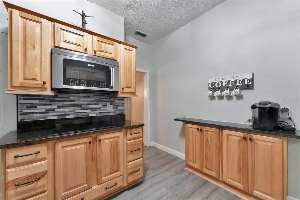 For Sale: $409,900 (3 beds, 2 baths, 1628 Square Feet)