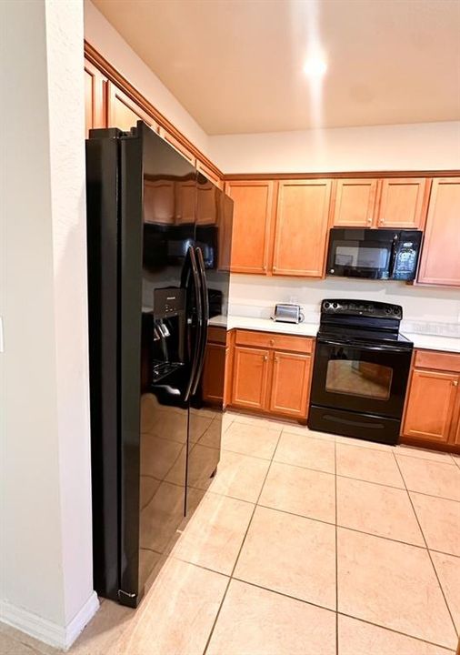 For Rent: $2,200 (3 beds, 2 baths, 1271 Square Feet)