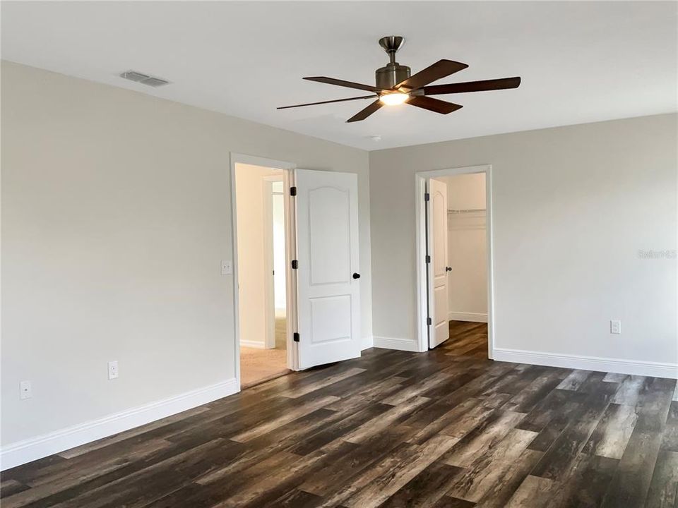 For Sale: $425,000 (4 beds, 2 baths, 2681 Square Feet)