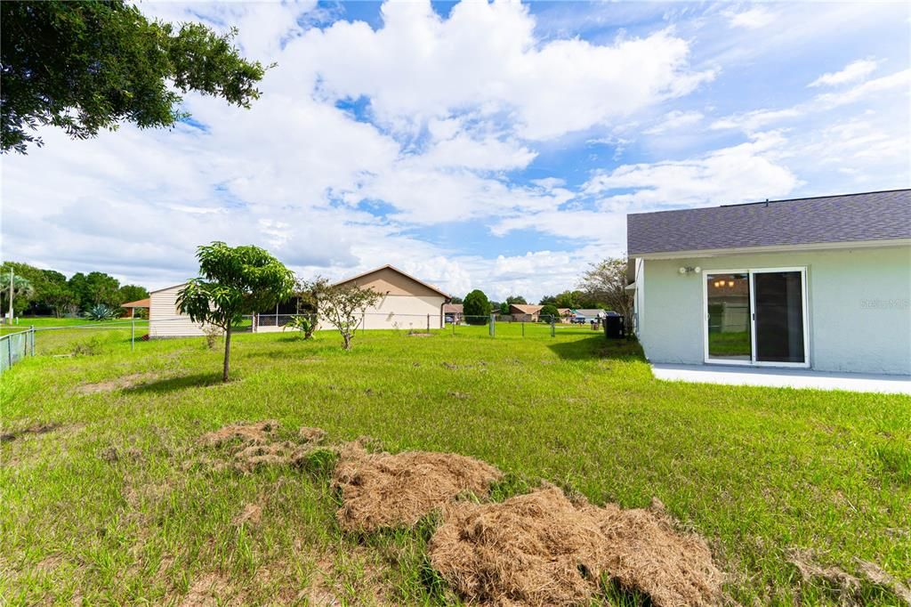 For Sale: $345,000 (3 beds, 2 baths, 1541 Square Feet)