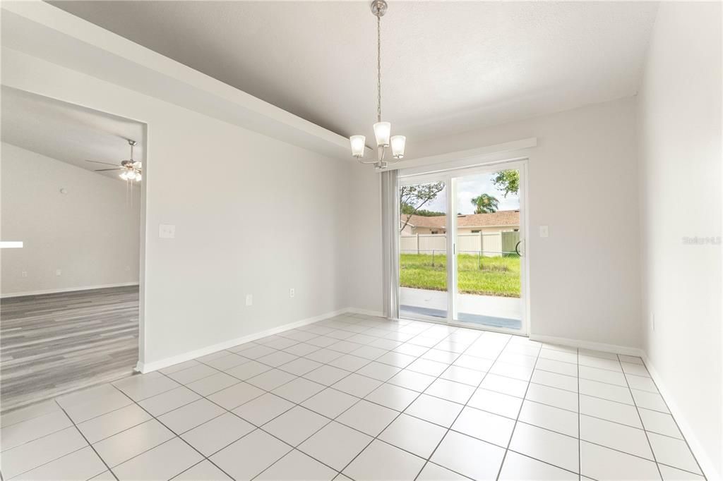 For Sale: $345,000 (3 beds, 2 baths, 1541 Square Feet)