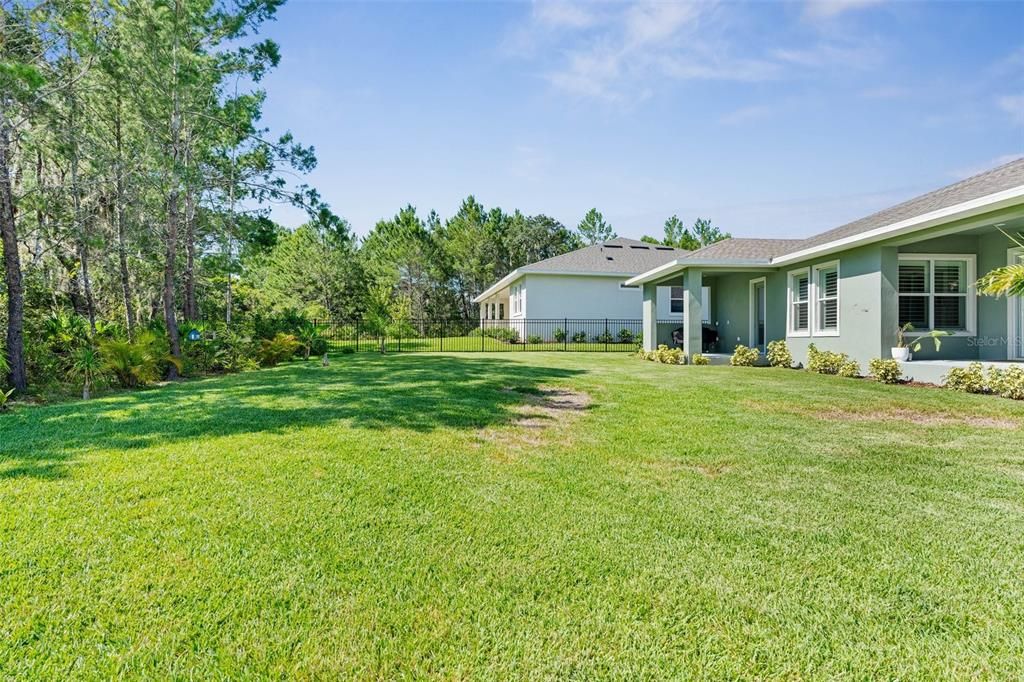 For Sale: $599,000 (3 beds, 3 baths, 2667 Square Feet)