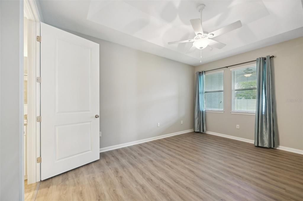 For Sale: $365,000 (2 beds, 2 baths, 1322 Square Feet)