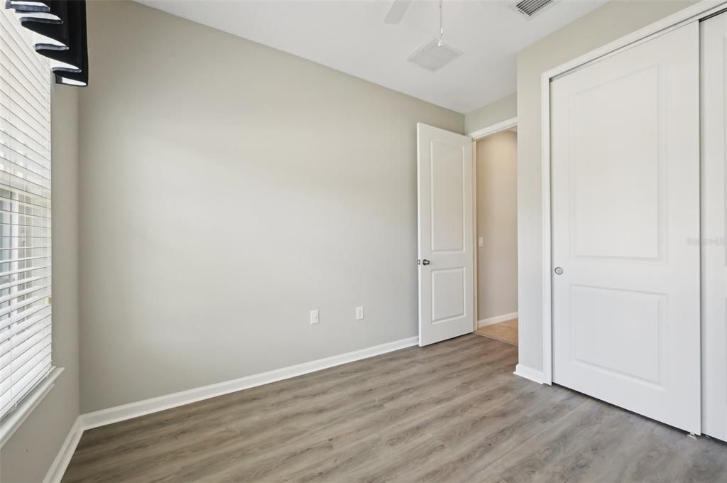 For Sale: $365,000 (2 beds, 2 baths, 1322 Square Feet)