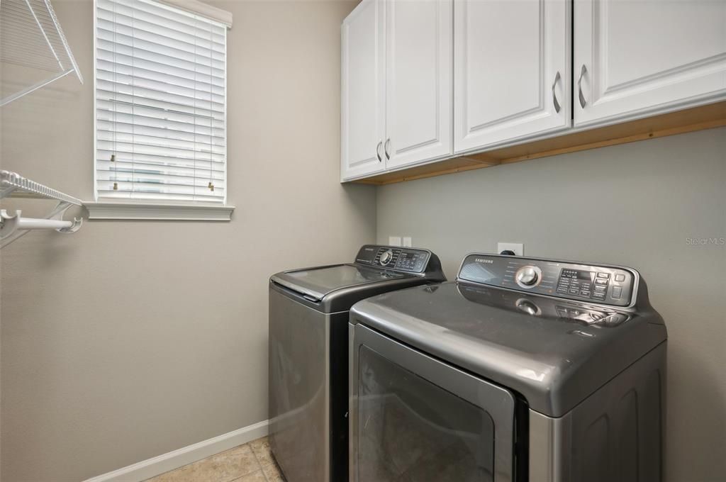 For Sale: $365,000 (2 beds, 2 baths, 1322 Square Feet)