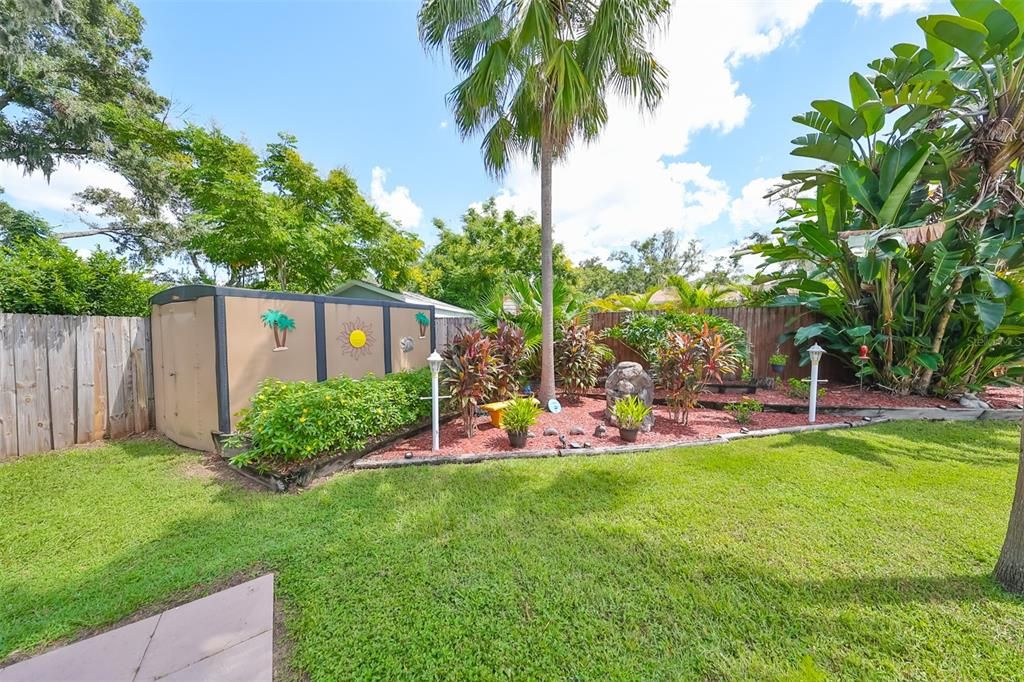 Active With Contract: $465,000 (4 beds, 2 baths, 1826 Square Feet)