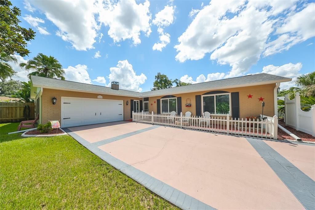 Active With Contract: $465,000 (4 beds, 2 baths, 1826 Square Feet)