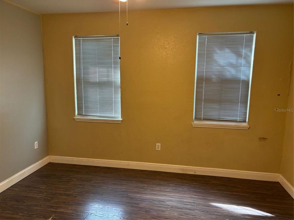 For Rent: $2,400 (3 beds, 2 baths, 1260 Square Feet)