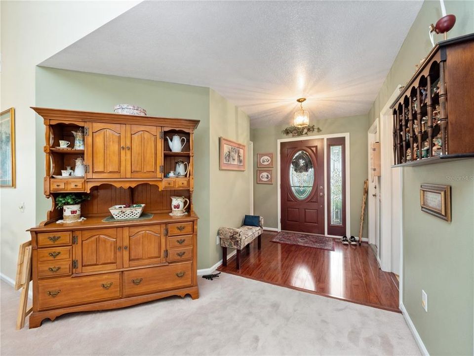 For Sale: $395,000 (3 beds, 2 baths, 1494 Square Feet)