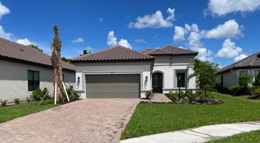 Recently Sold: $693,350 (3 beds, 3 baths, 2117 Square Feet)