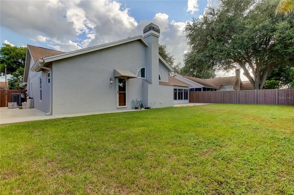 For Sale: $525,000 (3 beds, 2 baths, 1729 Square Feet)