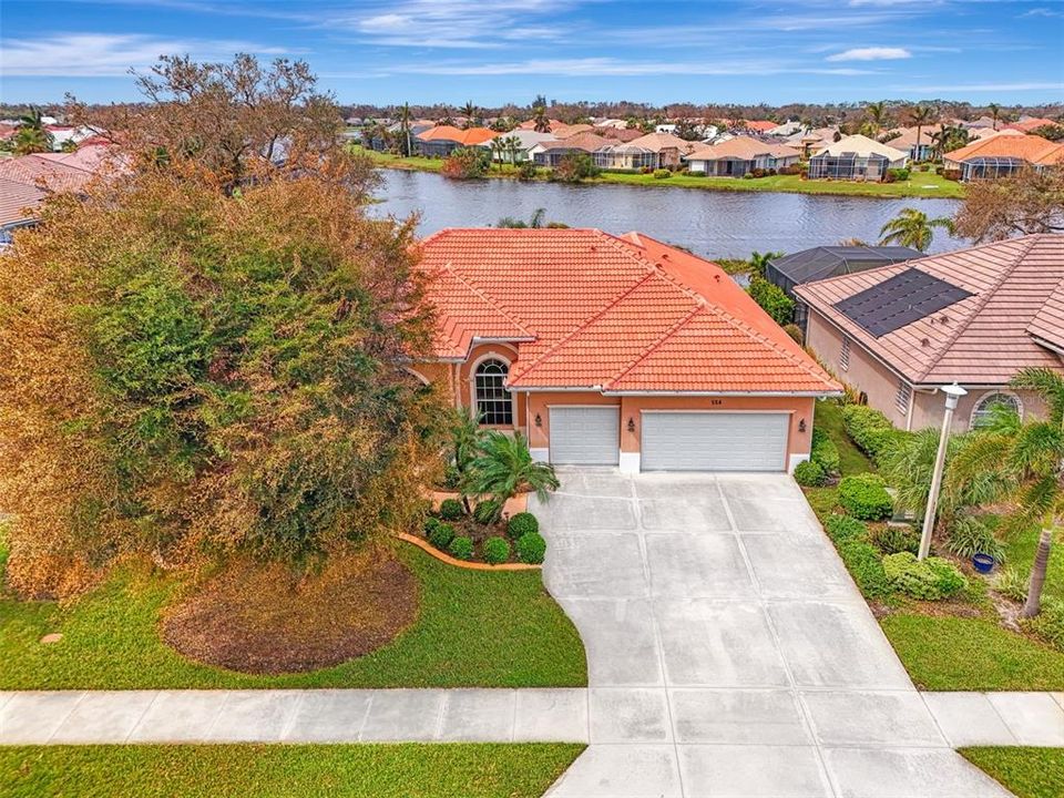 For Sale: $679,000 (3 beds, 2 baths, 2291 Square Feet)