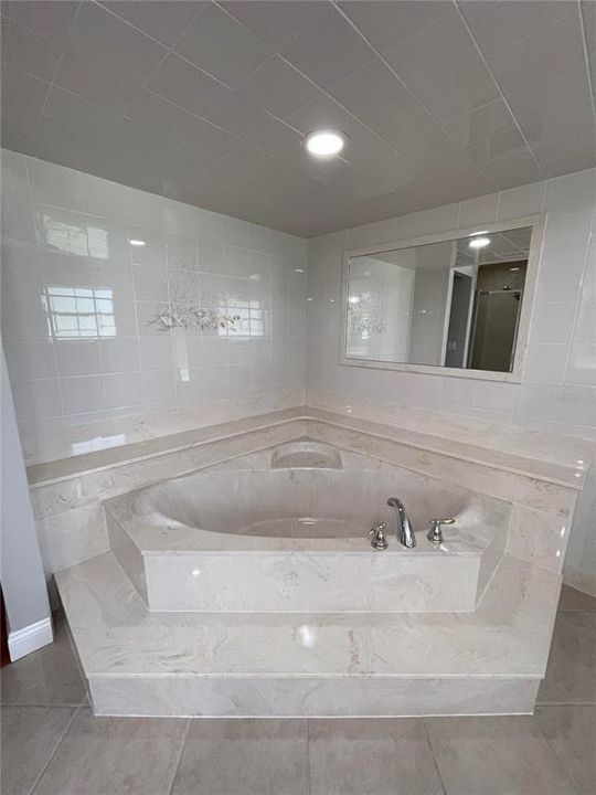 Soaking Tub