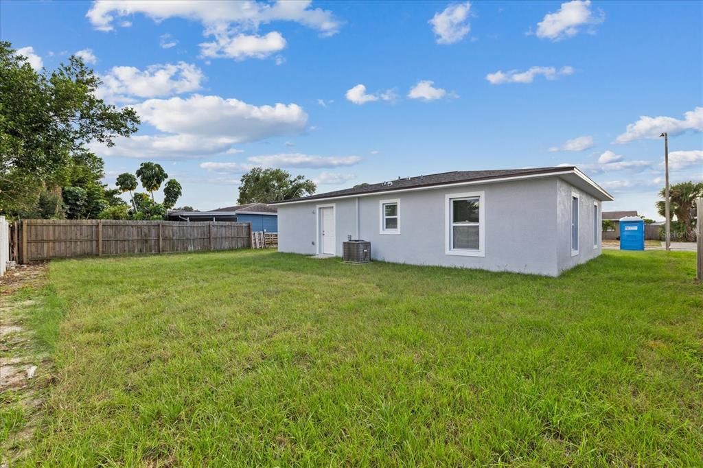 For Sale: $289,900 (3 beds, 2 baths, 1173 Square Feet)