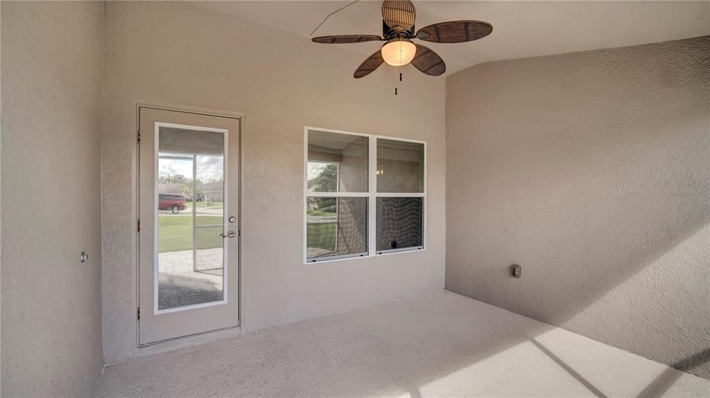 Screened in Lanai with ceiling fan