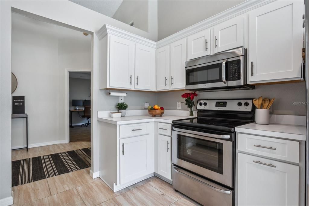 Active With Contract: $399,000 (4 beds, 2 baths, 1685 Square Feet)