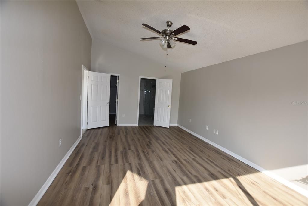 For Rent: $2,295 (3 beds, 2 baths, 1763 Square Feet)