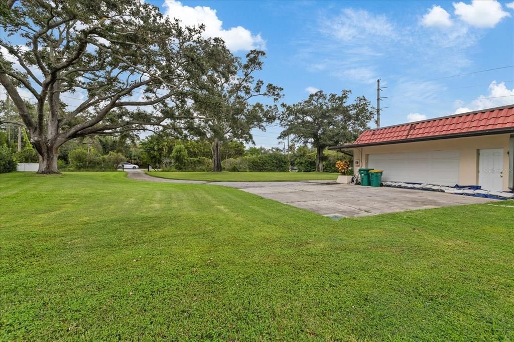 Active With Contract: $1,300,000 (5 beds, 4 baths, 3664 Square Feet)