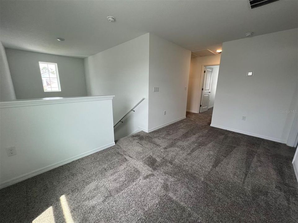 For Rent: $2,250 (4 beds, 2 baths, 1879 Square Feet)