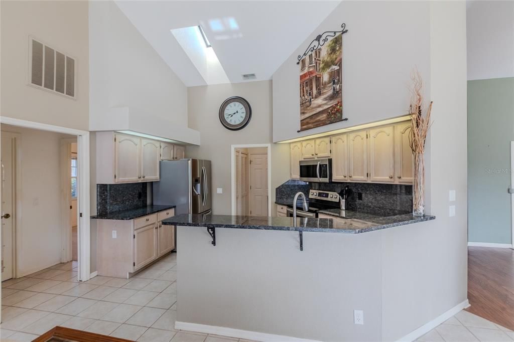 For Sale: $425,000 (3 beds, 2 baths, 1676 Square Feet)