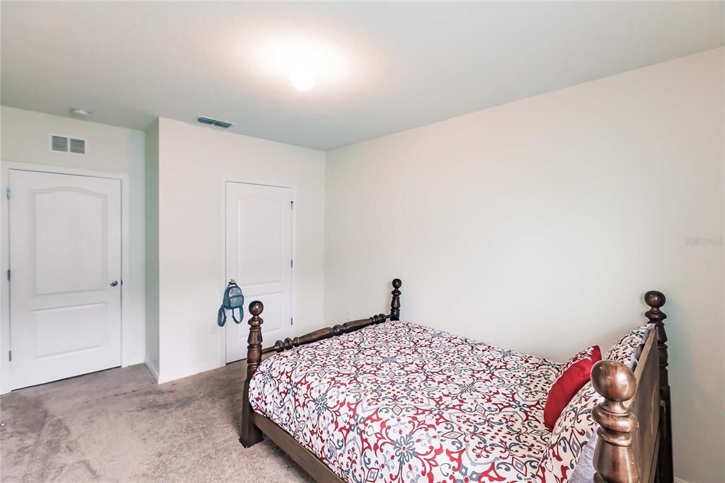 For Sale: $320,000 (4 beds, 2 baths, 1788 Square Feet)