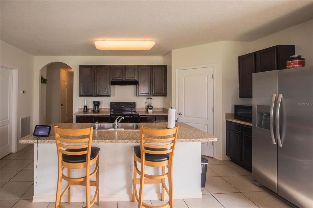 For Sale: $320,000 (4 beds, 2 baths, 1788 Square Feet)