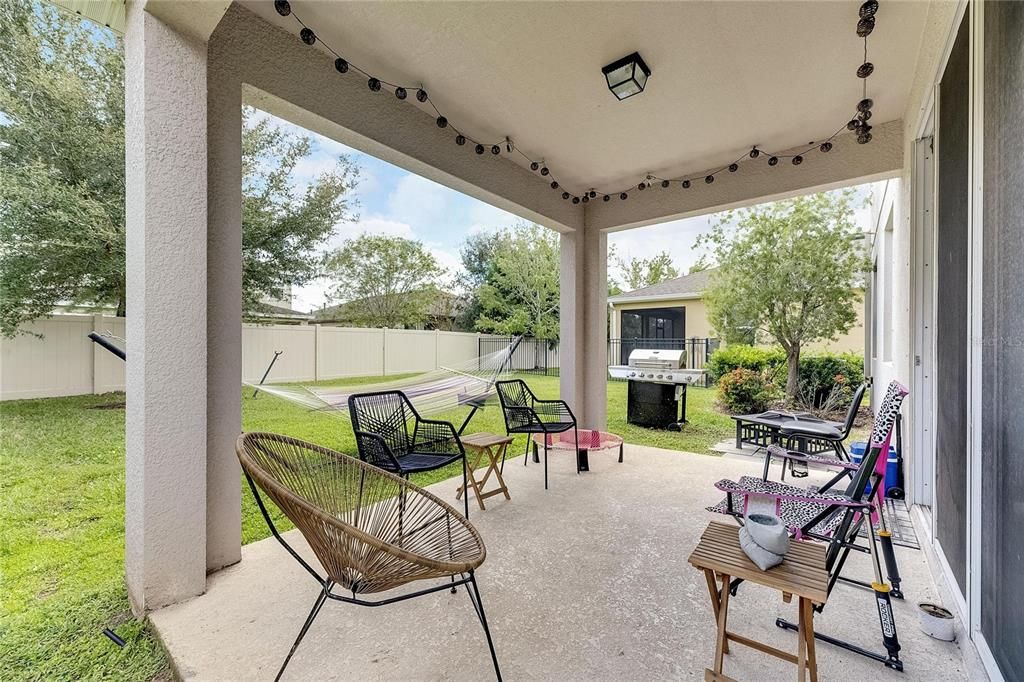 For Sale: $419,900 (4 beds, 2 baths, 2387 Square Feet)