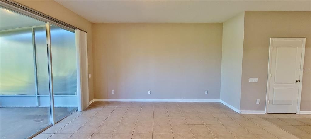 For Rent: $2,450 (3 beds, 2 baths, 1625 Square Feet)