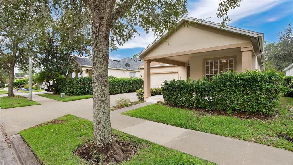 For Sale: $600,000 (3 beds, 2 baths, 1890 Square Feet)