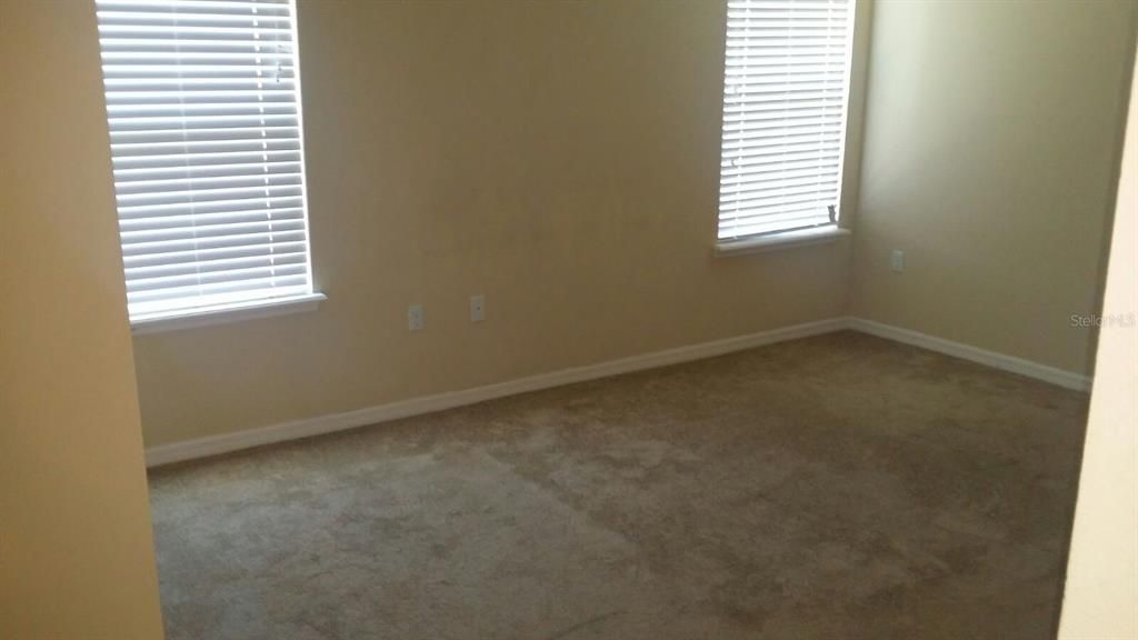 For Rent: $2,100 (3 beds, 2 baths, 1515 Square Feet)