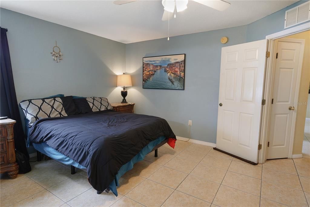 For Sale: $293,900 (3 beds, 2 baths, 1603 Square Feet)