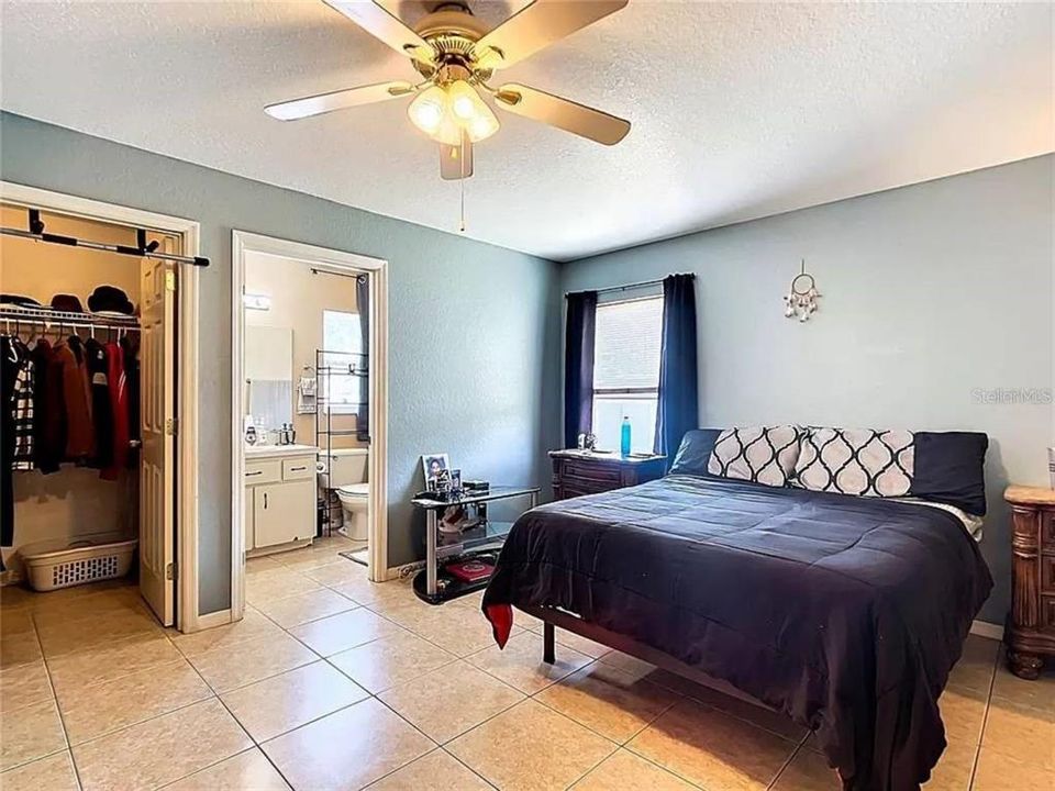 For Sale: $294,900 (3 beds, 2 baths, 1603 Square Feet)