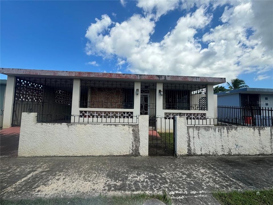 En Venta: $160,000 (4 camas, 2 baños, 3647 Pies cuadrados)