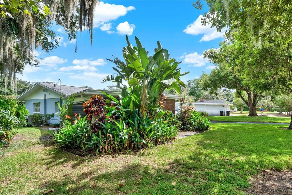 For Sale: $415,000 (3 beds, 2 baths, 1566 Square Feet)