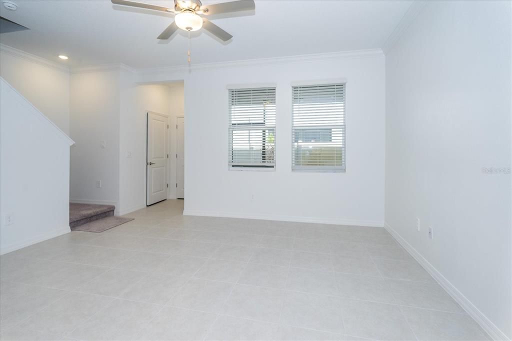 For Rent: $2,200 (3 beds, 2 baths, 1596 Square Feet)