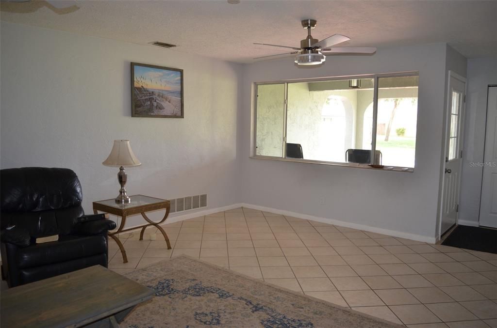 For Sale: $487,500 (3 beds, 2 baths, 2156 Square Feet)