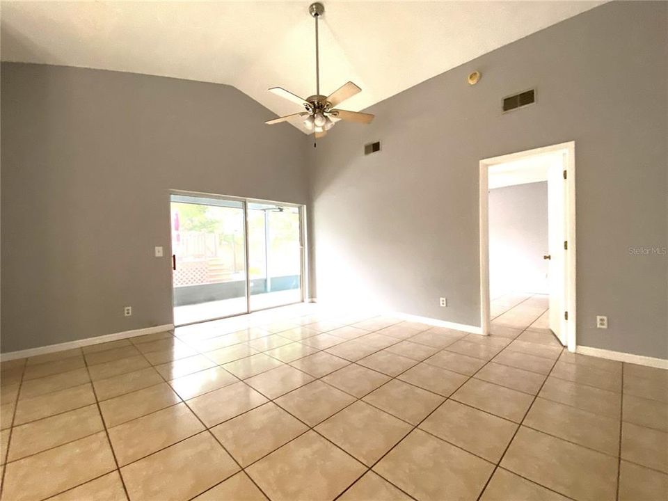 For Rent: $2,299 (3 beds, 2 baths, 1500 Square Feet)