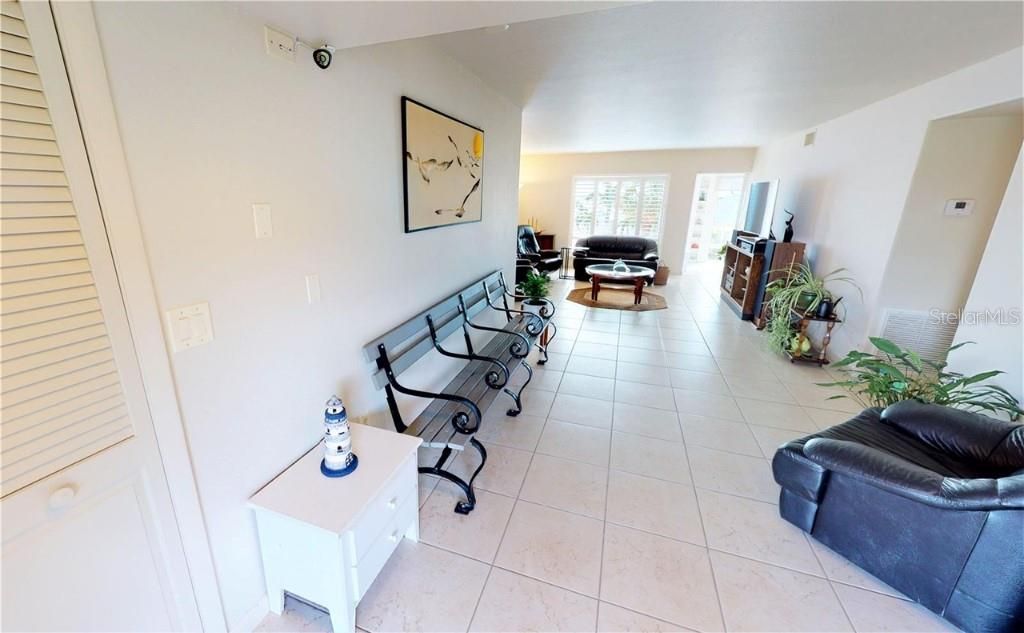 For Sale: $429,000 (2 beds, 2 baths, 1581 Square Feet)