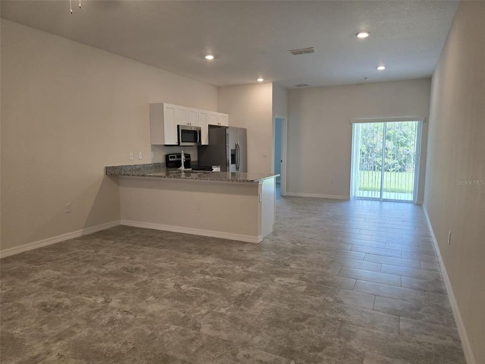 For Rent: $1,850 (3 beds, 2 baths, 1230.5 Square Feet)