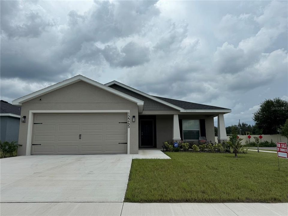 For Sale: $410,000 (3 beds, 2 baths, 1545 Square Feet)