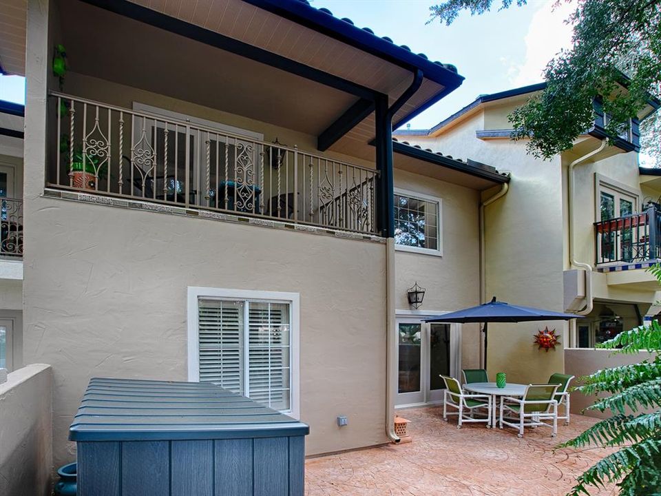 For Sale: $499,000 (2 beds, 2 baths, 1820 Square Feet)