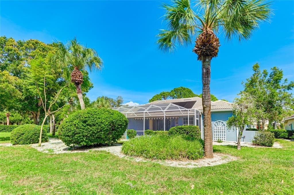 For Sale: $615,000 (3 beds, 2 baths, 2203 Square Feet)