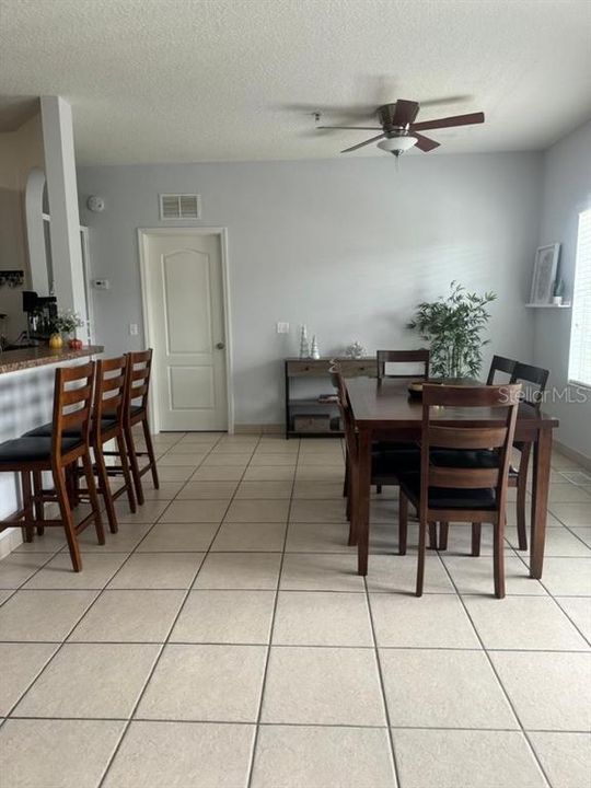 For Rent: $1,750 (2 beds, 2 baths, 1273 Square Feet)