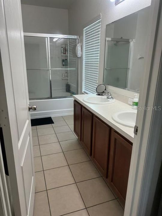 For Rent: $1,750 (2 beds, 2 baths, 1273 Square Feet)