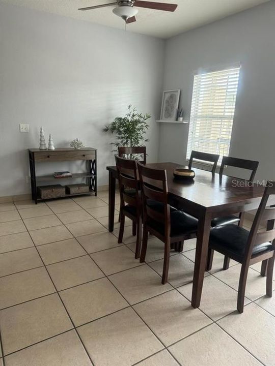 For Rent: $1,750 (2 beds, 2 baths, 1273 Square Feet)