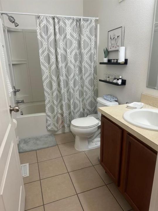 For Rent: $1,750 (2 beds, 2 baths, 1273 Square Feet)