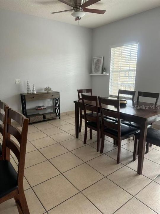 For Rent: $1,750 (2 beds, 2 baths, 1273 Square Feet)