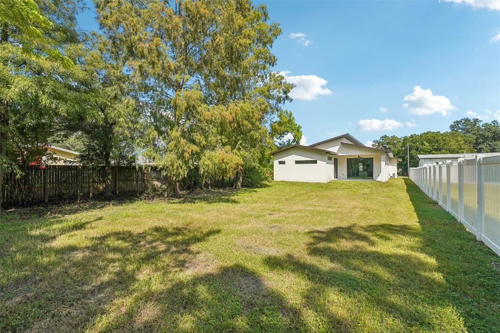 For Sale: $590,000 (3 beds, 2 baths, 1588 Square Feet)