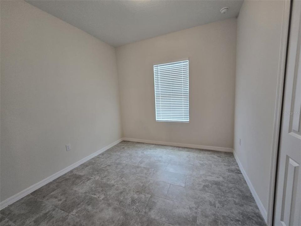 For Rent: $1,800 (3 beds, 2 baths, 1333 Square Feet)