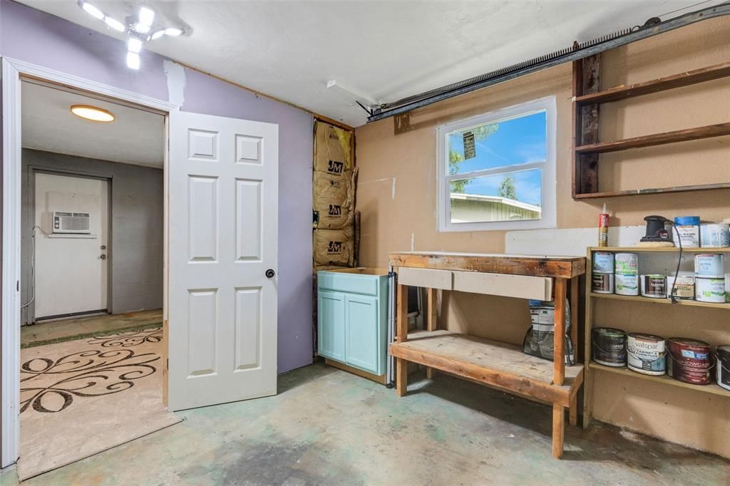 For Sale: $345,000 (2 beds, 1 baths, 1242 Square Feet)